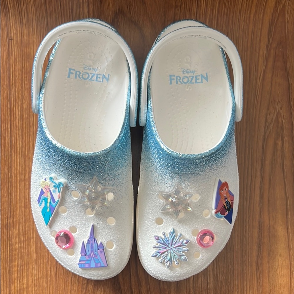Disney Parks Frozen Clogs for Adults by Crocs Size 7 Women’s Elsa and Anna